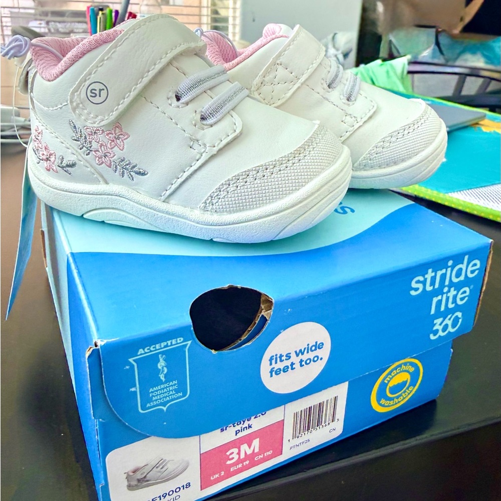 NWT Stride Rite Taye 2.0 Baby Sneakers
